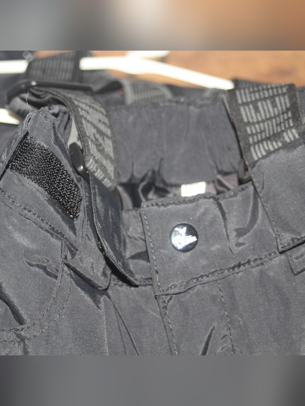 Black Kids' Ski Snow Pants with Adjustable Suspenders - Picture 6 of 8